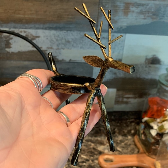 Adorable metal deer candle holder - Picture 3 of 3